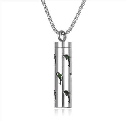 Aroma Elegance: Stainless Steel Essential Oil Diffuser Necklace